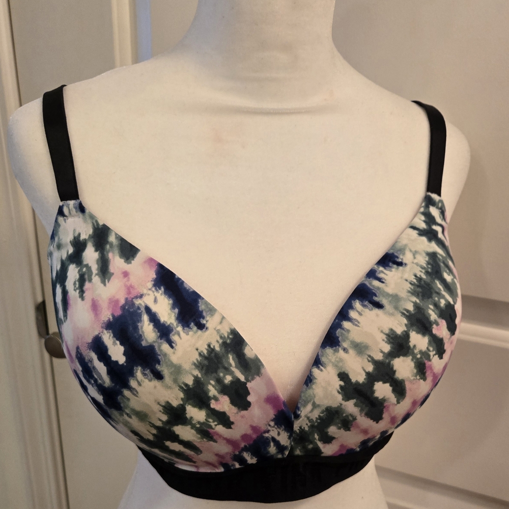 PINK Victoria's Secret Black and White Bra
